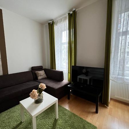 Cozy 2-Room Apartment Відень Екстер'єр фото